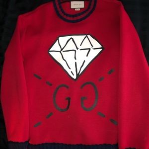 I’m selling a authentic limited edition Gucci Sweatshirt!